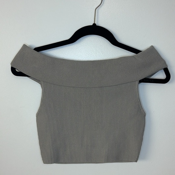 Aritzia Babaton  NWOT Sculpt Knit Off-Shoulder Ashen grey size small - Picture 7 of 14